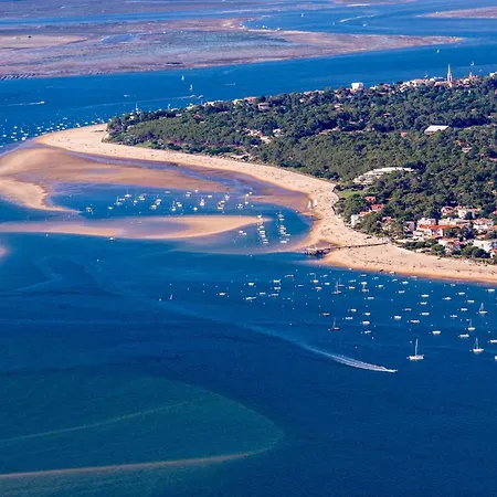 Villa Esprit Au Pyla-sur-mer Avec Piscine, 150m